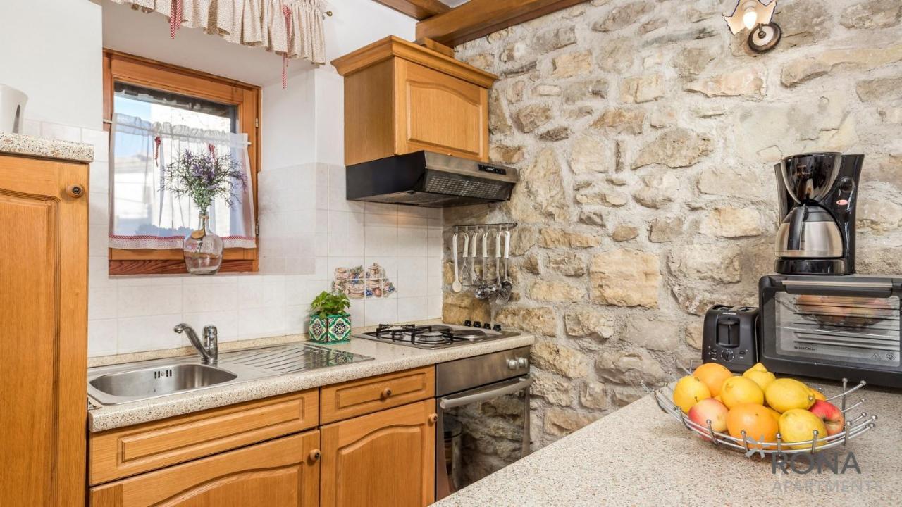 Rona Stone House Apartments Janja Boljun Екстер'єр фото